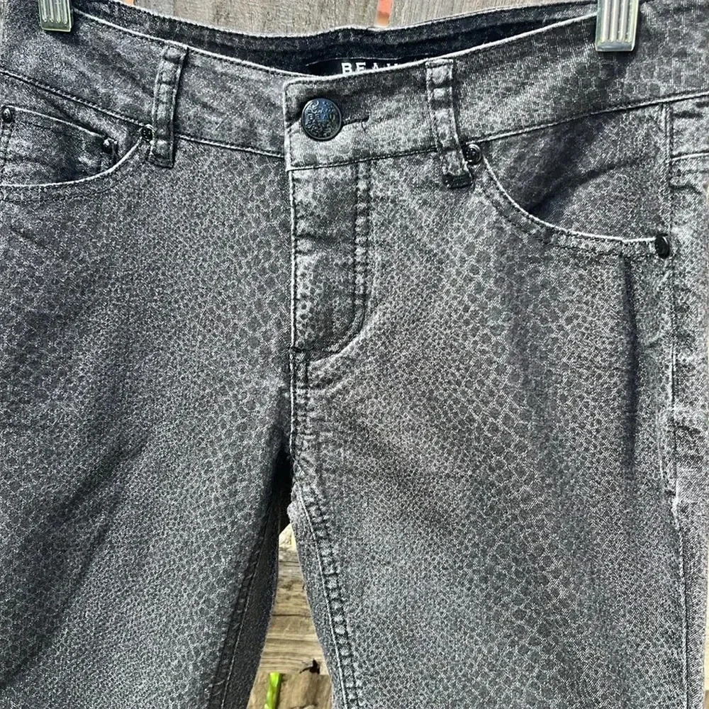 Black snake print denim pants size 6p‎ Beau Dawson zipper button fly pockets